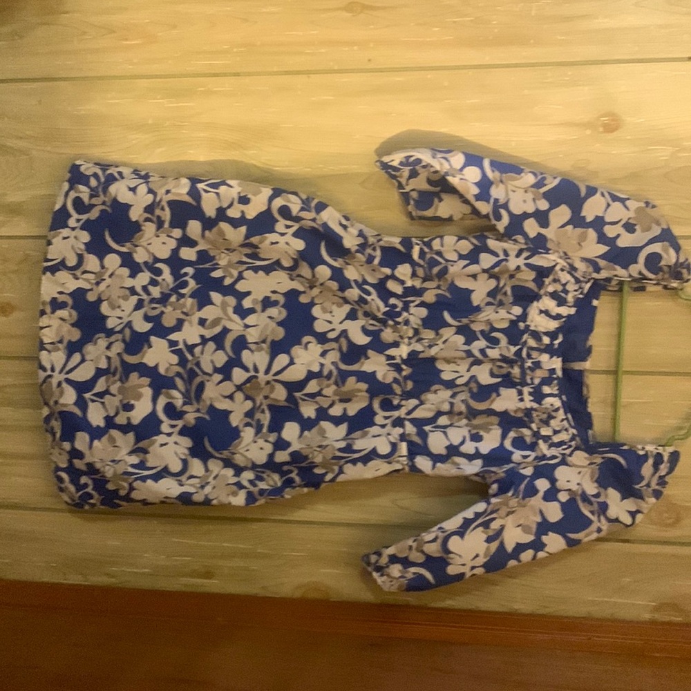 Old navy lightweight dress with pockets